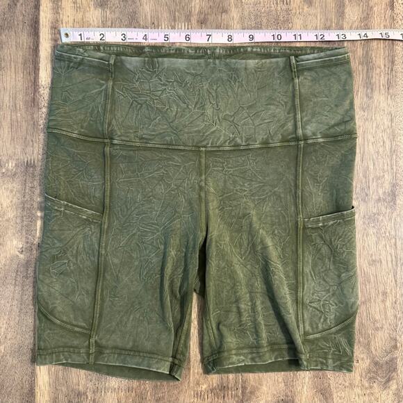 Lululemon Women's Fast Free High-Rise Short 6” Nulux Ice Wash Moss Green Size 6 - Picture 3 of 7